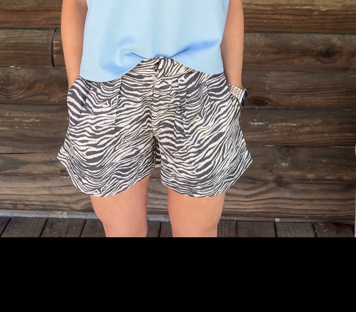 SAVANNA STRIDE SHORTS